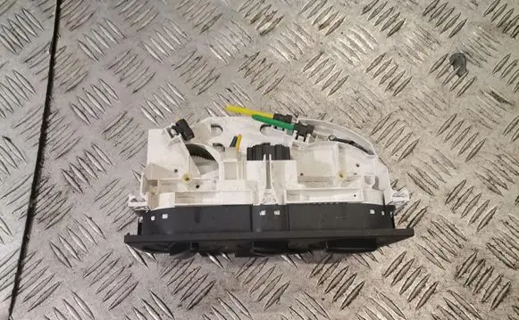 Volkswagen Golf IV Climate control unit 1j0820045f