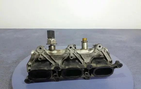 Audi A6 S6 C6 4F Intake manifold 06E133109J