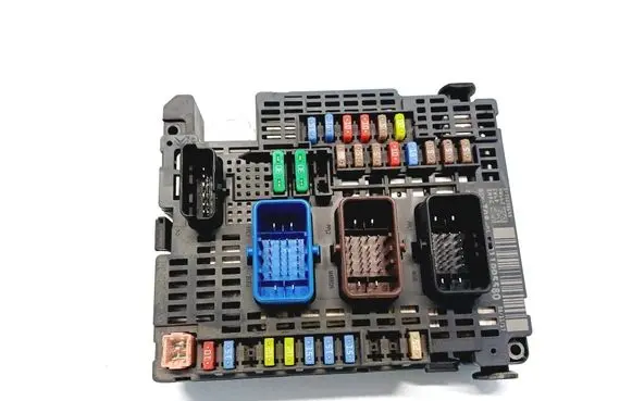 Citroen Jumpy Fuse module 9811995580