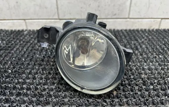 Infiniti QX60 L50 Front fog light 89210439