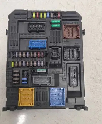 Opel Corsa F BSM Control unit 28709099 2392061005 9832880280