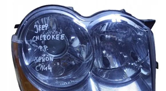 Jeep Grand Cherokee (WK) Headlight/headlamp