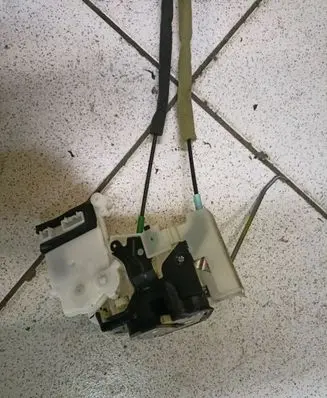 Mazda CX-9 Rear door lock