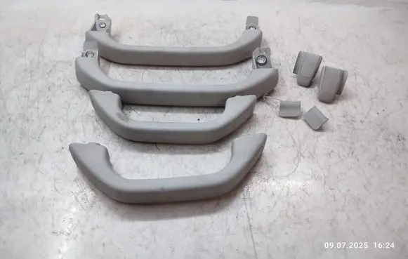 Volkswagen Amarok A set of handles for the ceiling 2H7858638