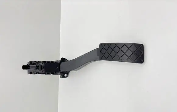 Audi Q3 F3 Accelerator throttle pedal 5Q1723503L 6PV01062183