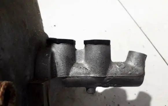 Mercedes-Benz C W202 Master brake cylinder 51005