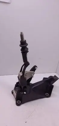 Nissan Qashqai Gear shifter/selector JD200