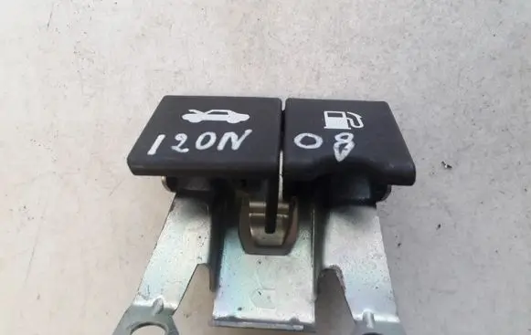 Nissan Note (E11) Engine bonnet (hood) release handle