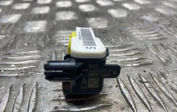 Nissan Navara D23 Airbag deployment crash/impact sensor 988303JA0A