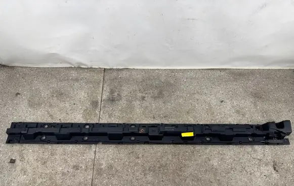 BMW X6 G06 Sill supporting ledge 7425465