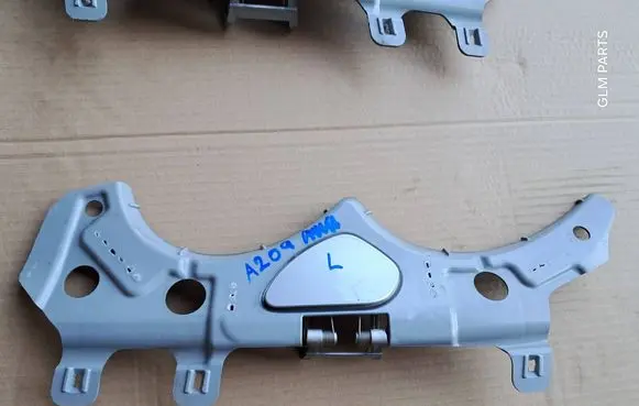 Mercedes-Benz CLK A209 C209 Headlight washer spray nozzle cap/cover A2098800105
