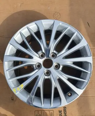 R18 alloy rim