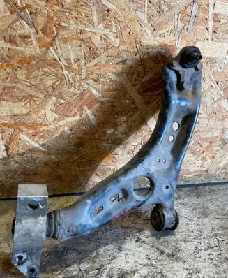 Volkswagen Golf VI Front lower control arm/wishbone 1k0365c