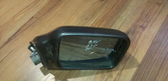 BMW 7 E32 Front door electric wing mirror e6006193