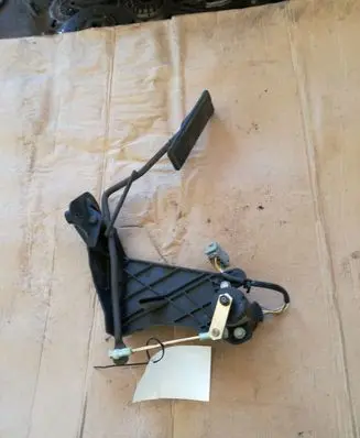Opel Sintra Accelerator throttle pedal 0205001039