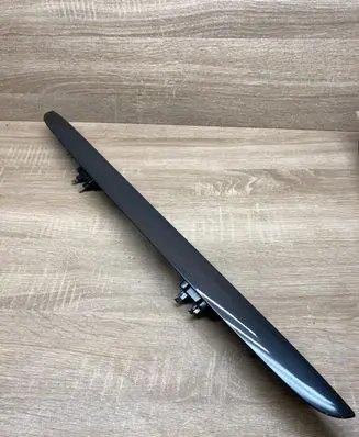 Mercedes-Benz E W210 Trunk door license plate light bar 2107400040