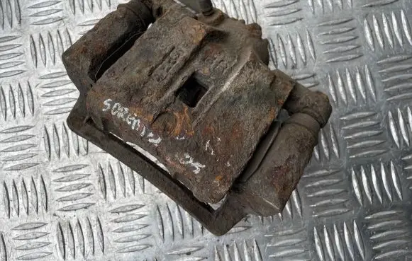 KIA Sorento Rear brake caliper