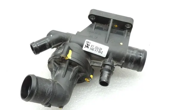 Nissan X-Trail T32 Thermostat/thermostat housing 1106100Q2C 110614599R