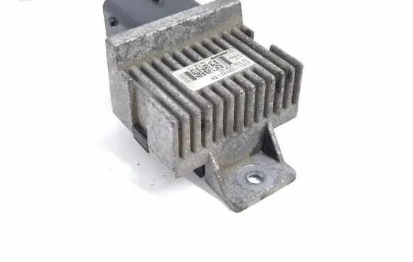Citroen DS5 Glow plug pre-heat relay 9663824880 AV6112A343BA