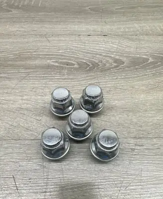 Toyota RAV 4 (XA50) Nuts/bolts 