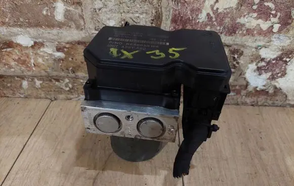 Hyundai ix35 ABS control unit/module 