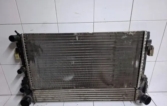 Skoda Roomster (5J) Coolant radiator 6R0121253Q R3570001 1690218