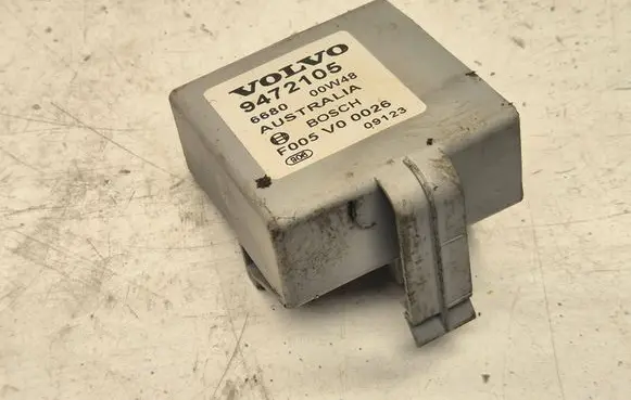 Volvo V70 Alarm control unit/module 9472105