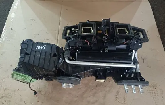 BMW 6 F12 F13 Interior heater climate box assembly housing 