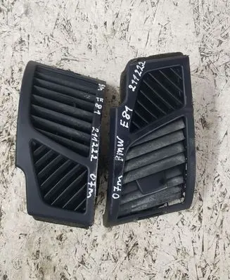BMW 1 E81 E87 Dashboard side air vent grill/cover trim 7059187