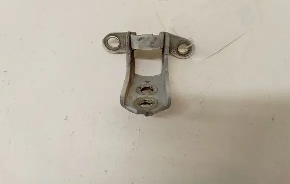 Nissan Juke I F15 Front door upper hinge 15L