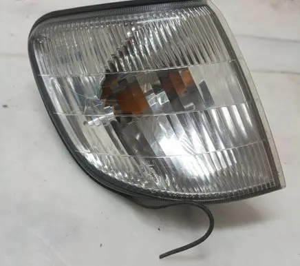 Subaru Forester SF Front indicator light E130360