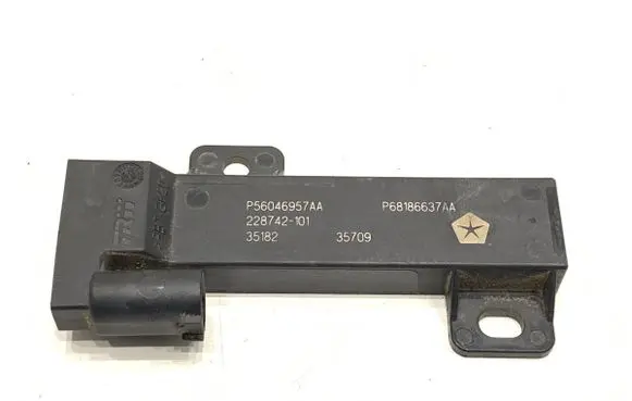 Jeep Cherokee Sound amplifier P56046957AA