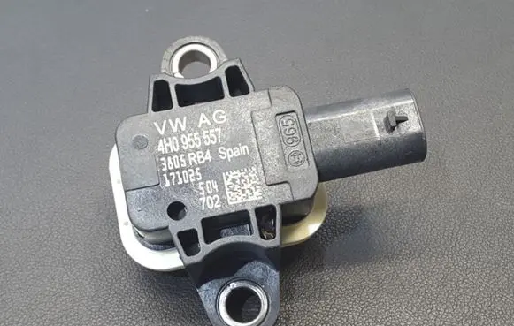 Audi A6 S6 C7 4G Airbag deployment crash/impact sensor 4H0955557