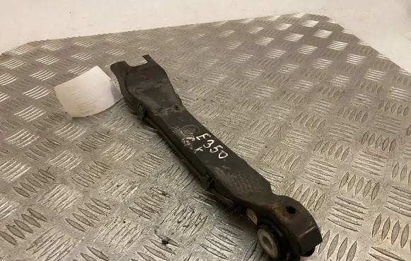 Mercedes-Benz CLS C257 Rear control arm 2053506303