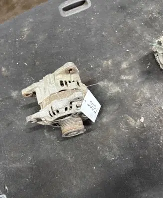Opel Zafira B Generator/alternator A3TB4981