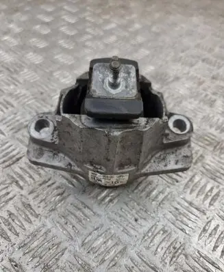 Jaguar F-Pace Engine mount bracket