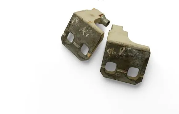 Maserati Levante Front door hinge set 