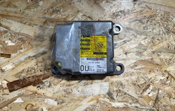 Toyota Yaris Airbag control unit/module 891700D210