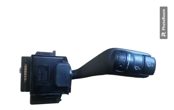 Ford Focus C-MAX Wiper control stalk 17D940