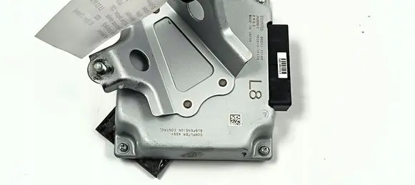 Lexus ES VII XZ10 Central body control module 8924333140