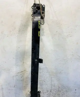 Peugeot 508 Front bumper mounting bracket