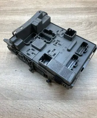 Renault Laguna II Fuse module 8200371614 8200371614B 518856125