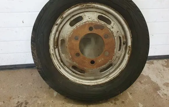 Iveco Daily 4th gen R16 spare wheel 