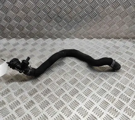 Cupra Formentor Engine coolant pipe/hose 5Q0122051DE