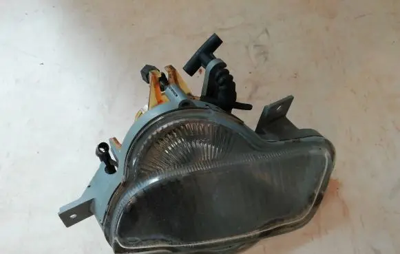 Volvo V70 Front fog light 8620228