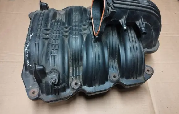 Jeep Cherokee III KJ Intake manifold 53031080AE