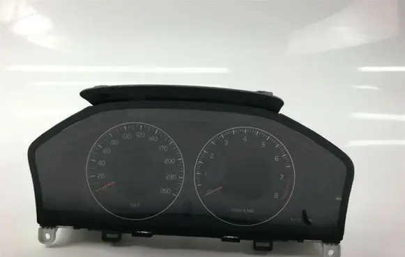 Volvo V70 Speedometer (instrument cluster) 30786622AB P2425