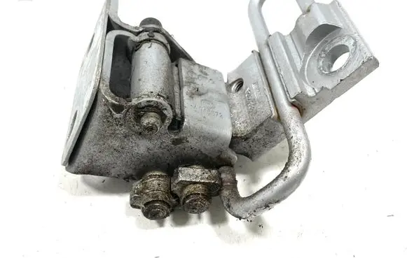 Audi A3 S3 A3 Sportback 8P Rear door lower hinge 4833412A A046572