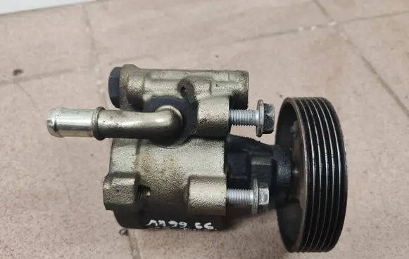 Volvo S40, V40 Power steering pump 26041434 7700872160 7700843918