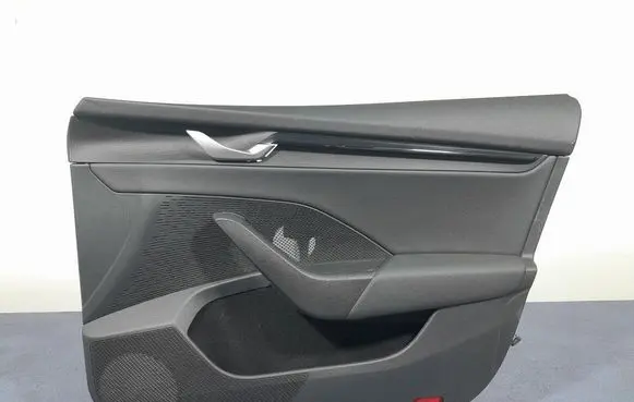 Skoda Octavia 985 Door card panel trim set 5E4867012